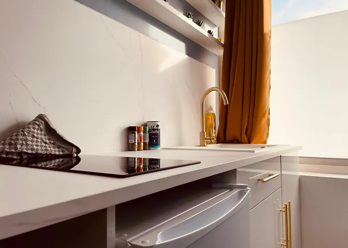 La Balneo De L'imperatrice Anastasia - 306 *